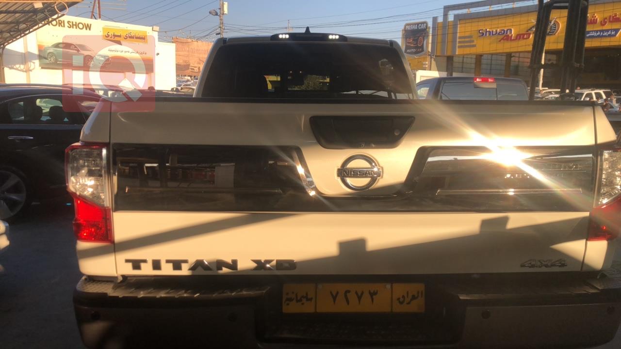 نیسان تایتان